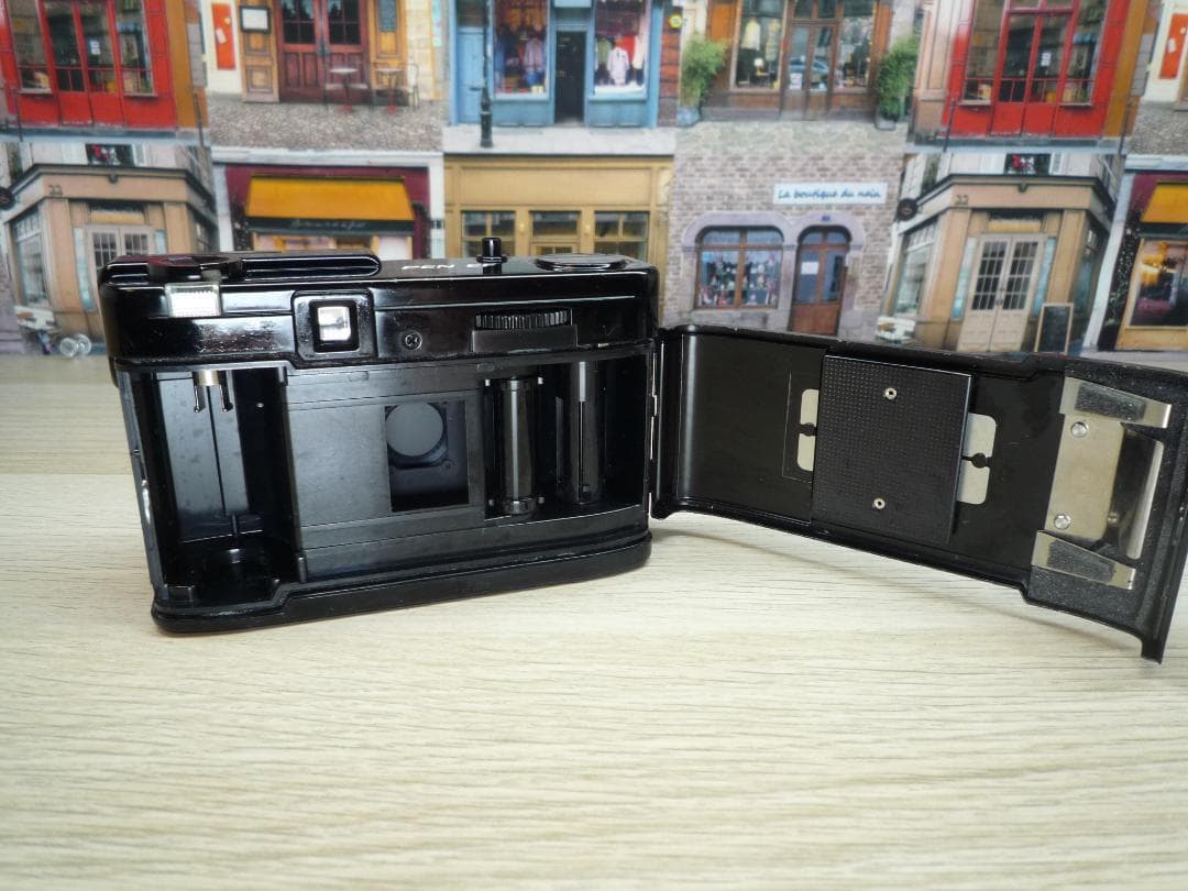 ☆ストロボ付きハーフカメラ☆ OLYMPUS PEN EF　㉗