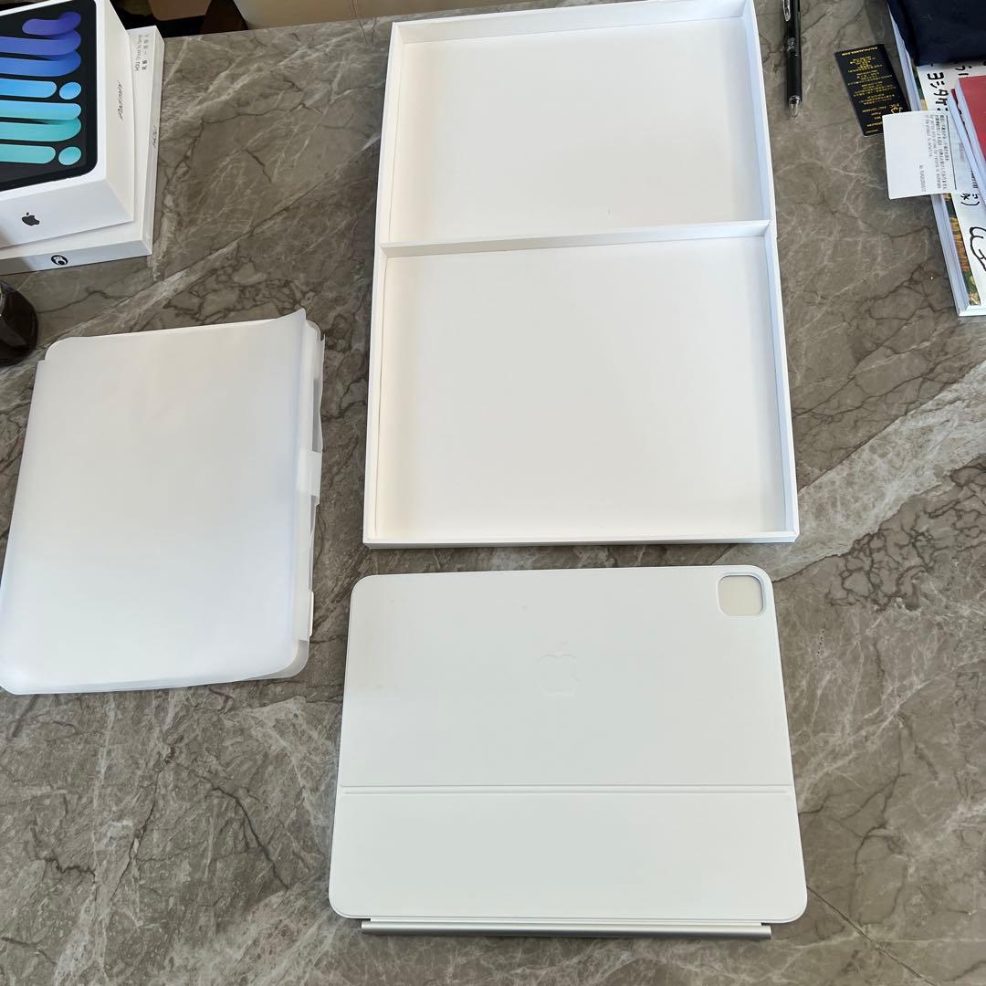 Apple Magic Keyboard for iPad 13ホワイト未使用