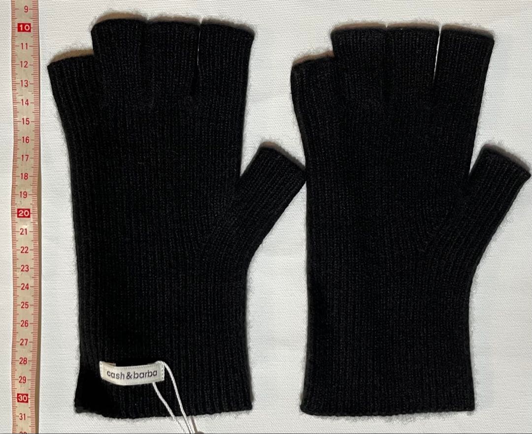 新品キャッシュベイビー黒カシミヤ100％指なしグローブ手袋cash&barba