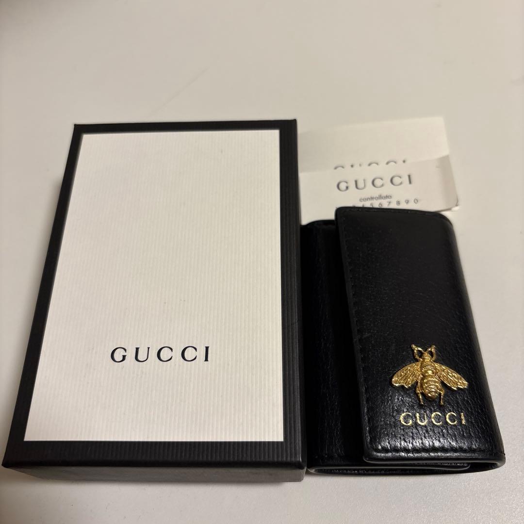 GUCCI グッチ キーケース 蜂モチーフ ブラック レザー