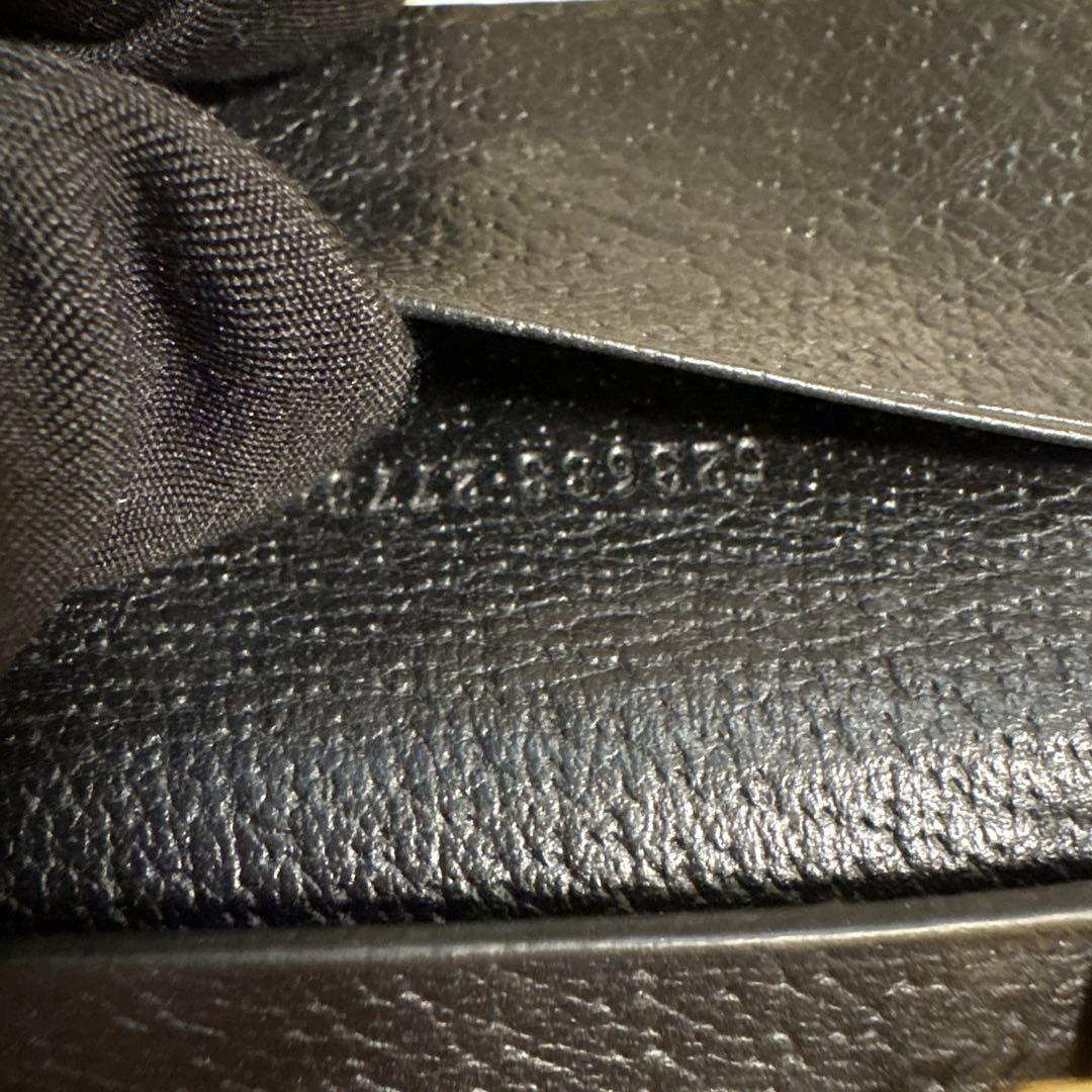 GUCCI グッチ キーケース 蜂モチーフ ブラック レザー