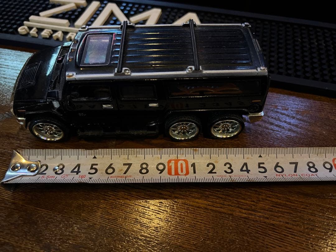 希少　HUMMER H2 6輪　ミニカー