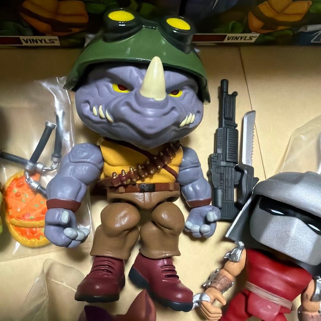 ミュータントタートルズ フィギュアセット　the loyal subjects