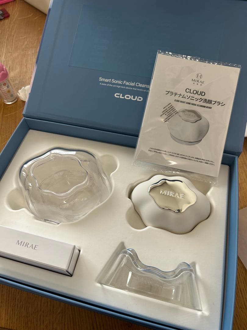 洗顔ブラシ　MIRAE CLOUD