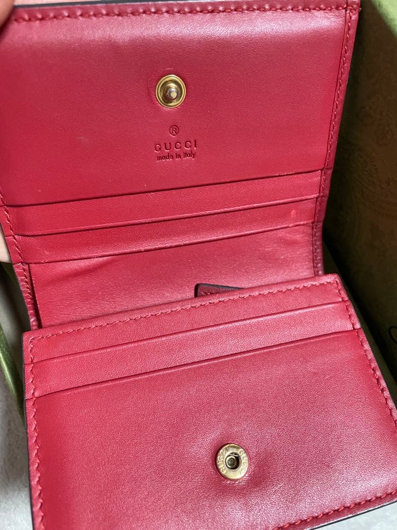 s*様 ❤️GUCCI ❤️二つ折り財布 チェリー装飾