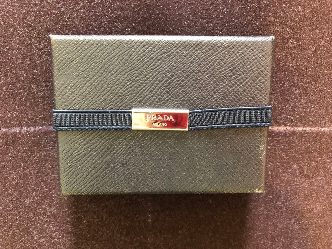 3*0様 PRADA サフィアーノレザー キーケース