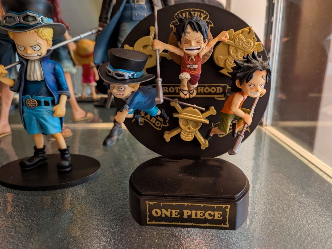 お買い得！最強の3兄弟 豪華20体セット ワンピース ルフィ エース サボ