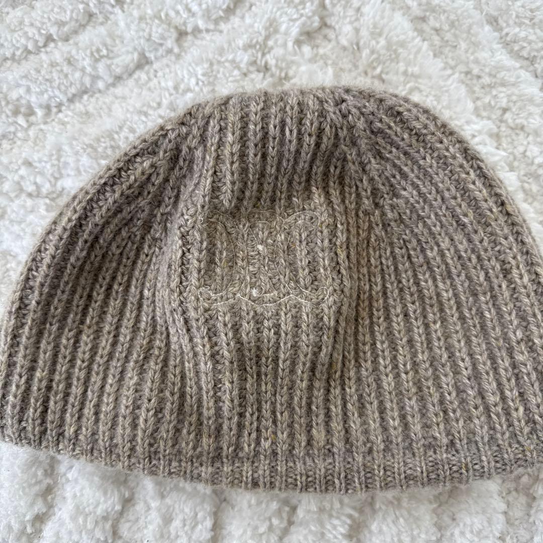 CELINE ベージュニット帽 Cロゴ刺繍