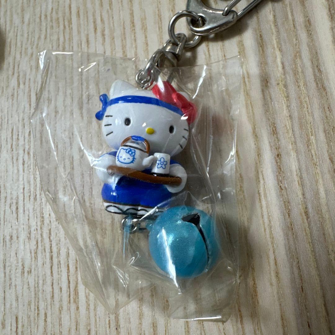 はろうきてぃ　レストラン　丼シリーズ　　　ストラップセット　新品