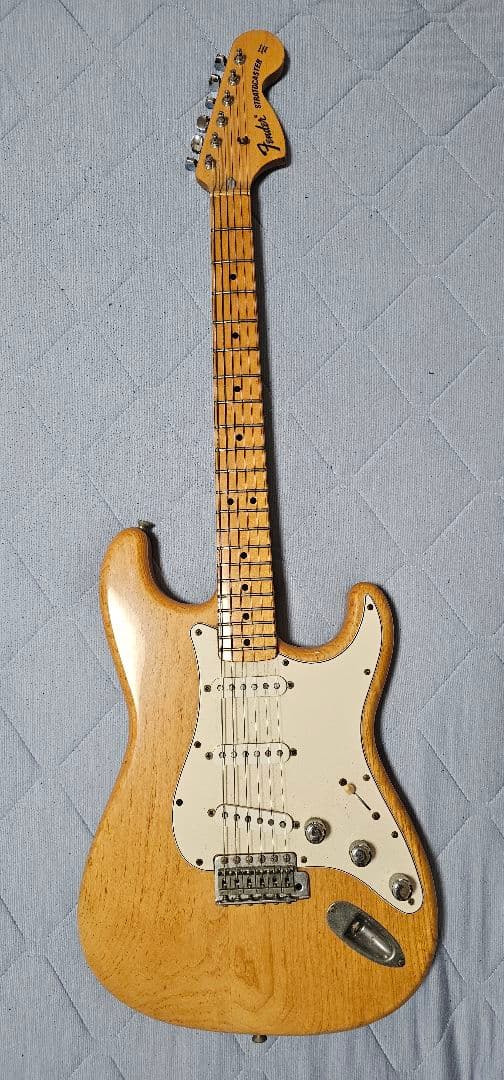 Fender ストラトキャスター エレキギター