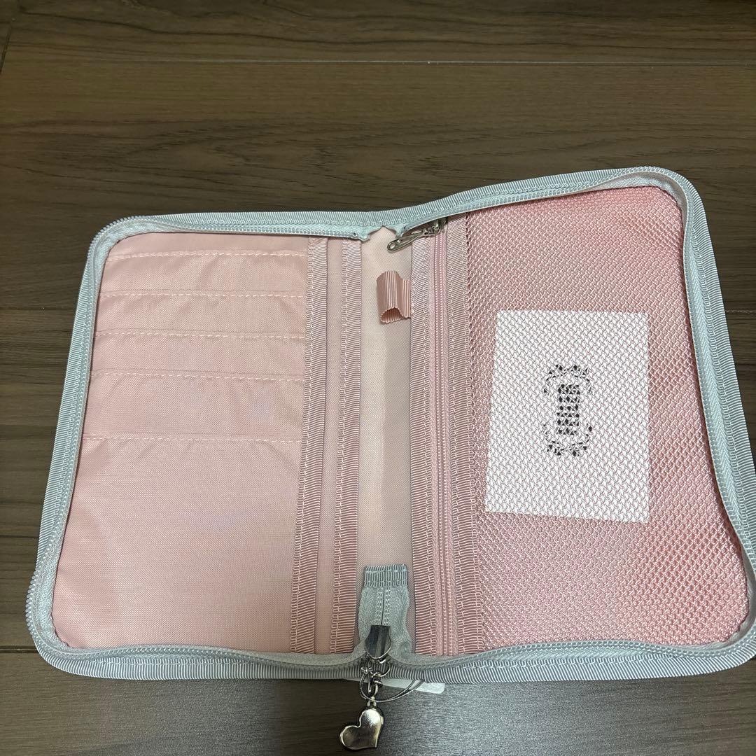 フェイラー　キープスマイリングチェリー　マルチケース