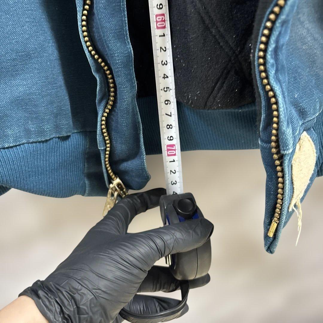 カーハートダークブルー ジャケット