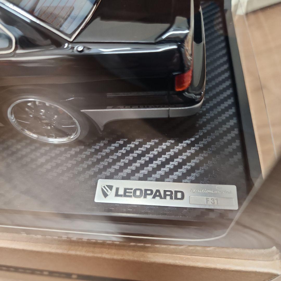 イグニッションモデル　日産　レパード　ブラック　1/18 ミニカー F31