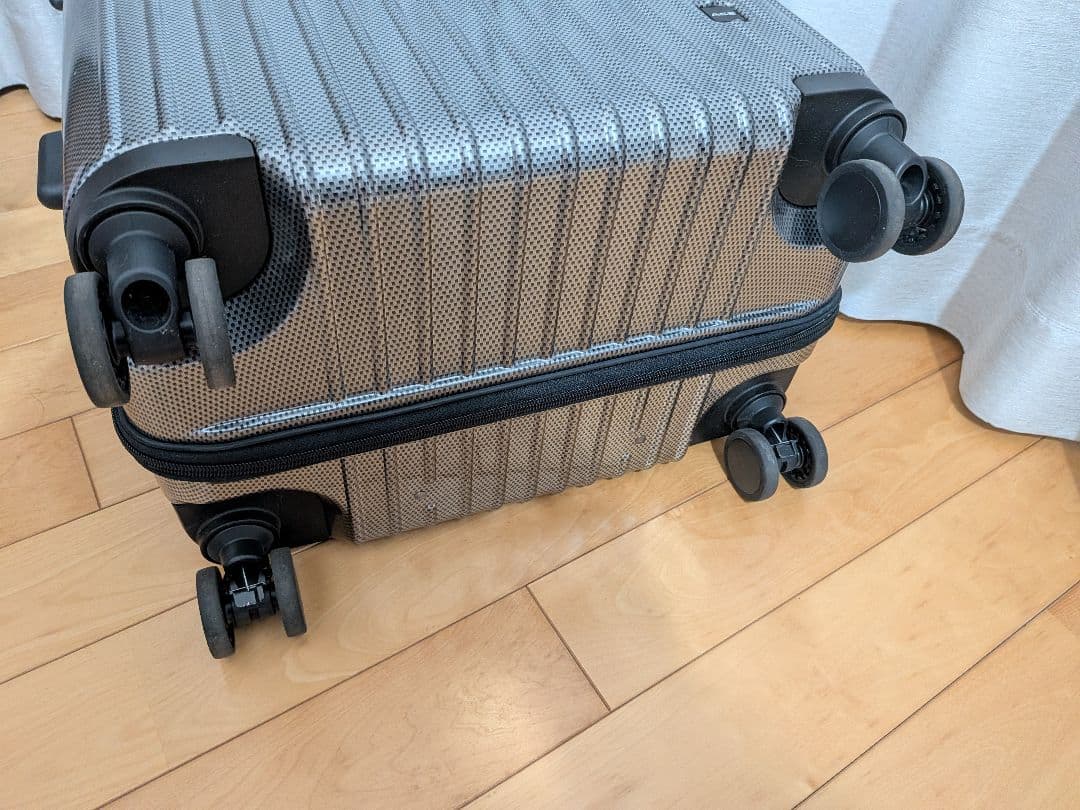 [エース] スーツケース フロントポケット付き キャリーケース Mサイズ