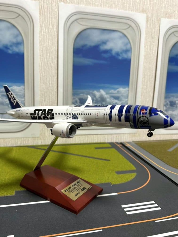 ANA STARWARS R2D2 B787-9 1/200 プラ完成品