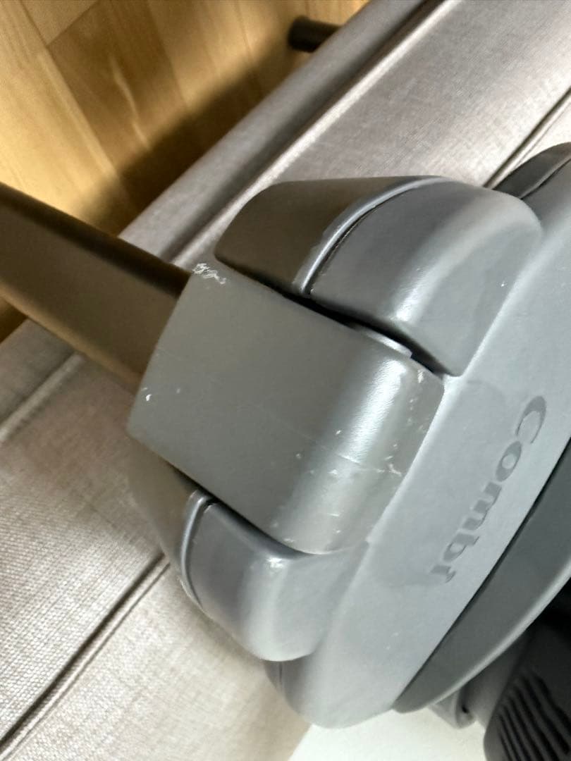 Combi チャイルドシート グレー/ホワイト