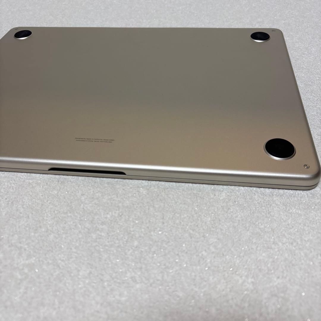 MacBook Air M2 ケース付き