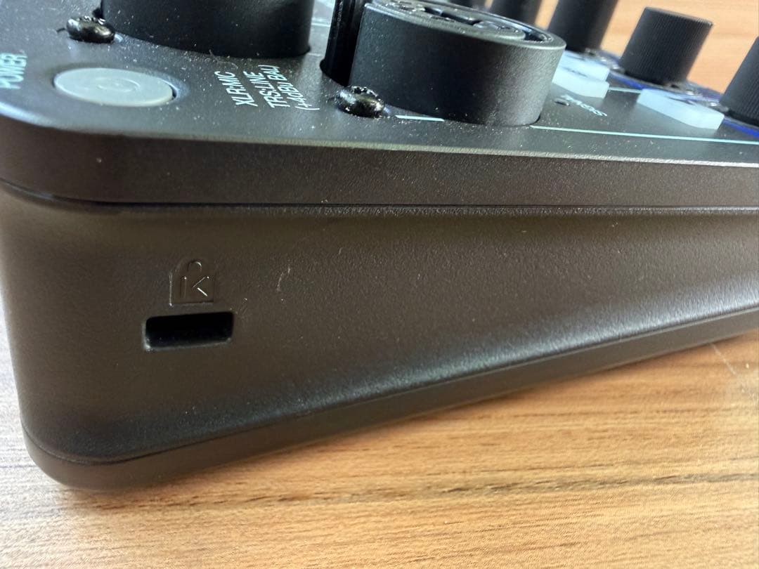 ZOOM LiveTrak L-6 デジタルミキサー