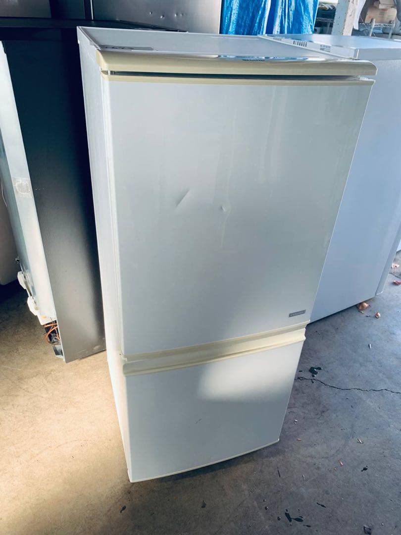 ✅SHARPノンフロン冷凍冷蔵庫✅ ✅SJ-C14B-W ✅送料設置無料