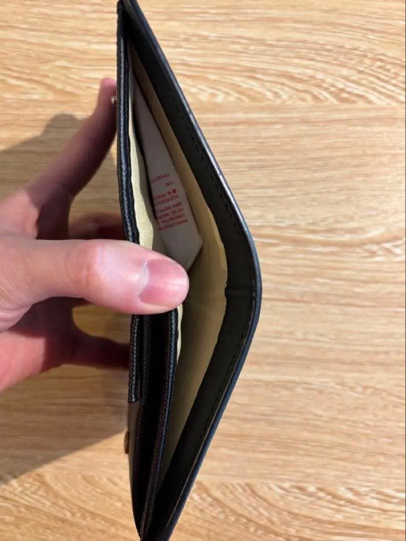 ハ*ミ様 MARNI マル二 トランク サフィアーノ二つ折り財布ブラック