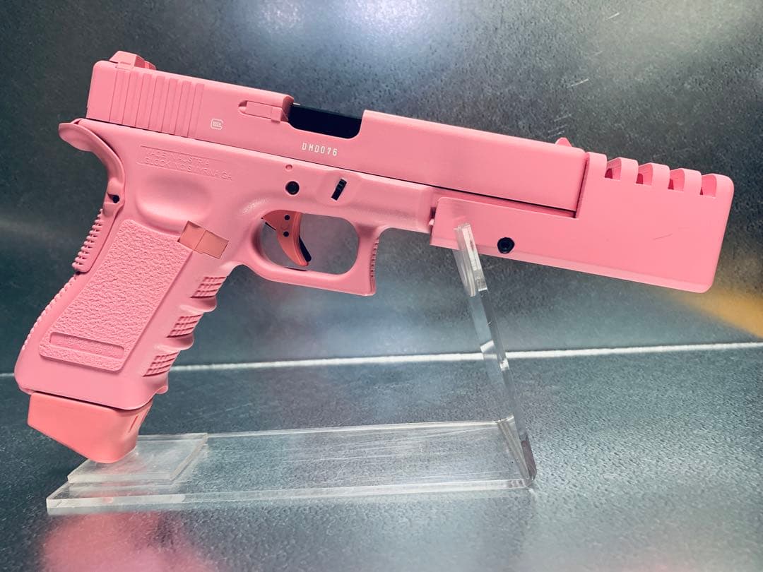 東京マルイ グロック17 ガスブローバック ピンク コンペンセイター カスタム