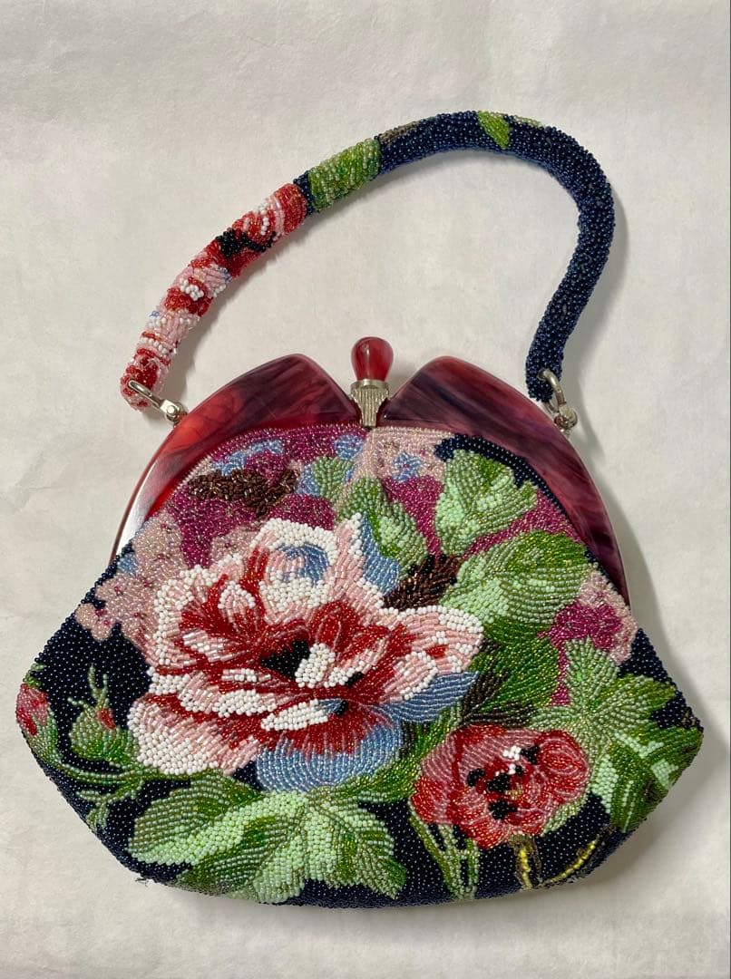 ビーズ細工が素敵な　ヴィンテージ　ビーズ手提げバック