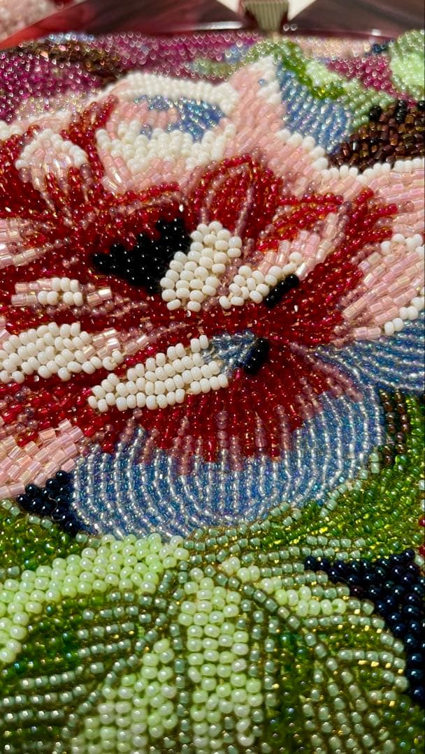 ビーズ細工が素敵な　ヴィンテージ　ビーズ手提げバック