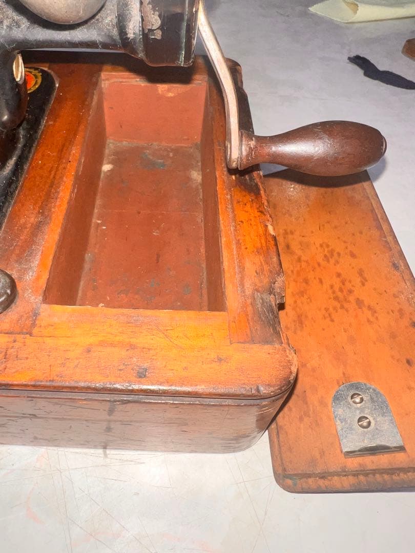 166 USAアンティーク 1916年　SINGERシンガーミシン　手回しミシン