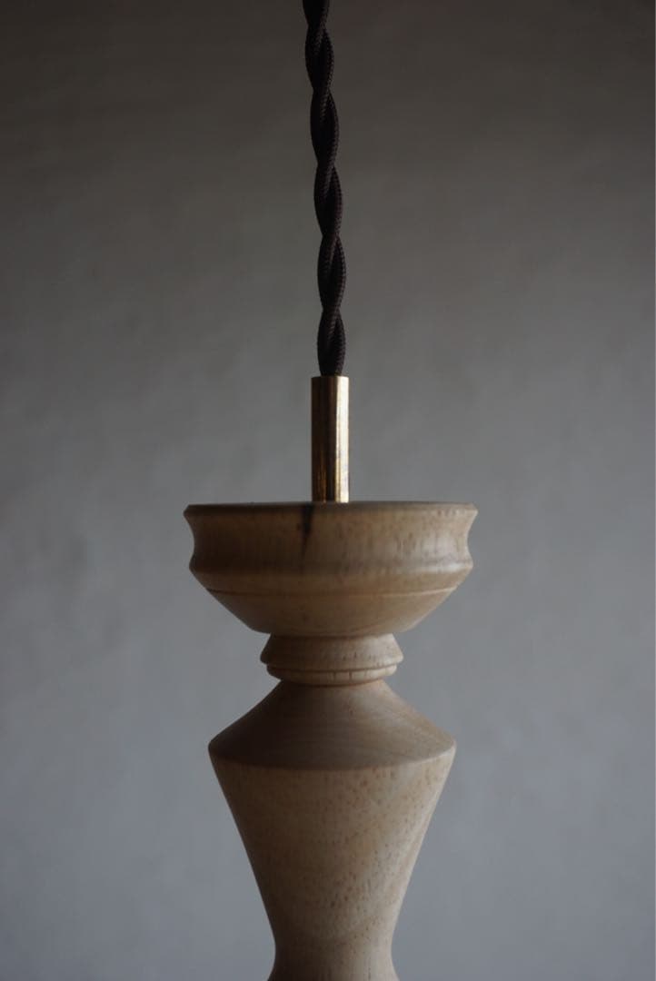 白木のペンダントライト