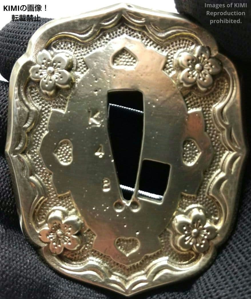 九八式軍刀の鍔 真鍮製 桜 九八式軍刀 Gunto Tsuba 軍装美術 K48
