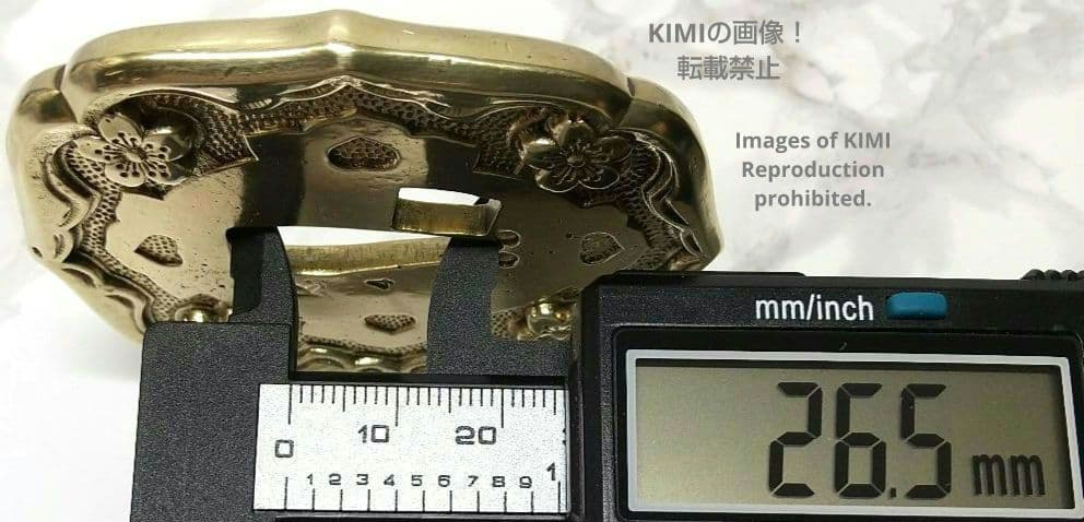 九八式軍刀の鍔 真鍮製 桜 九八式軍刀 Gunto Tsuba 軍装美術 K48