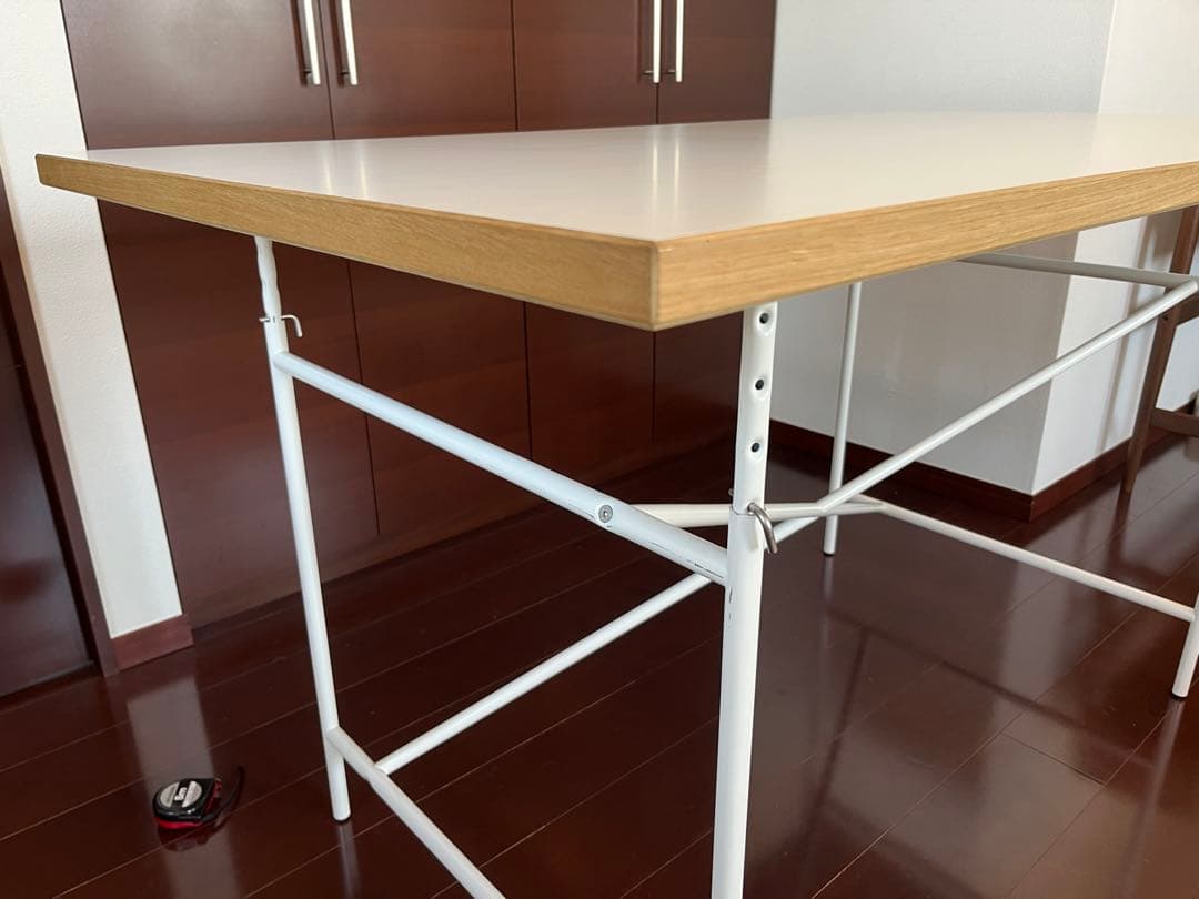 アイアーマンテーブル RICHARD LAMPERT WT 80 x 140