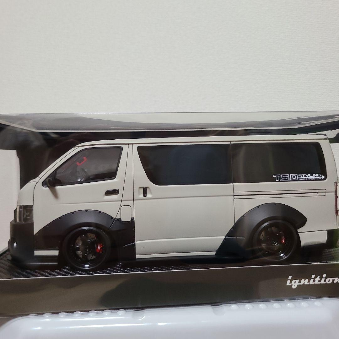 イグニッションモデル　1/18　TSD　ワークス　ハイエース