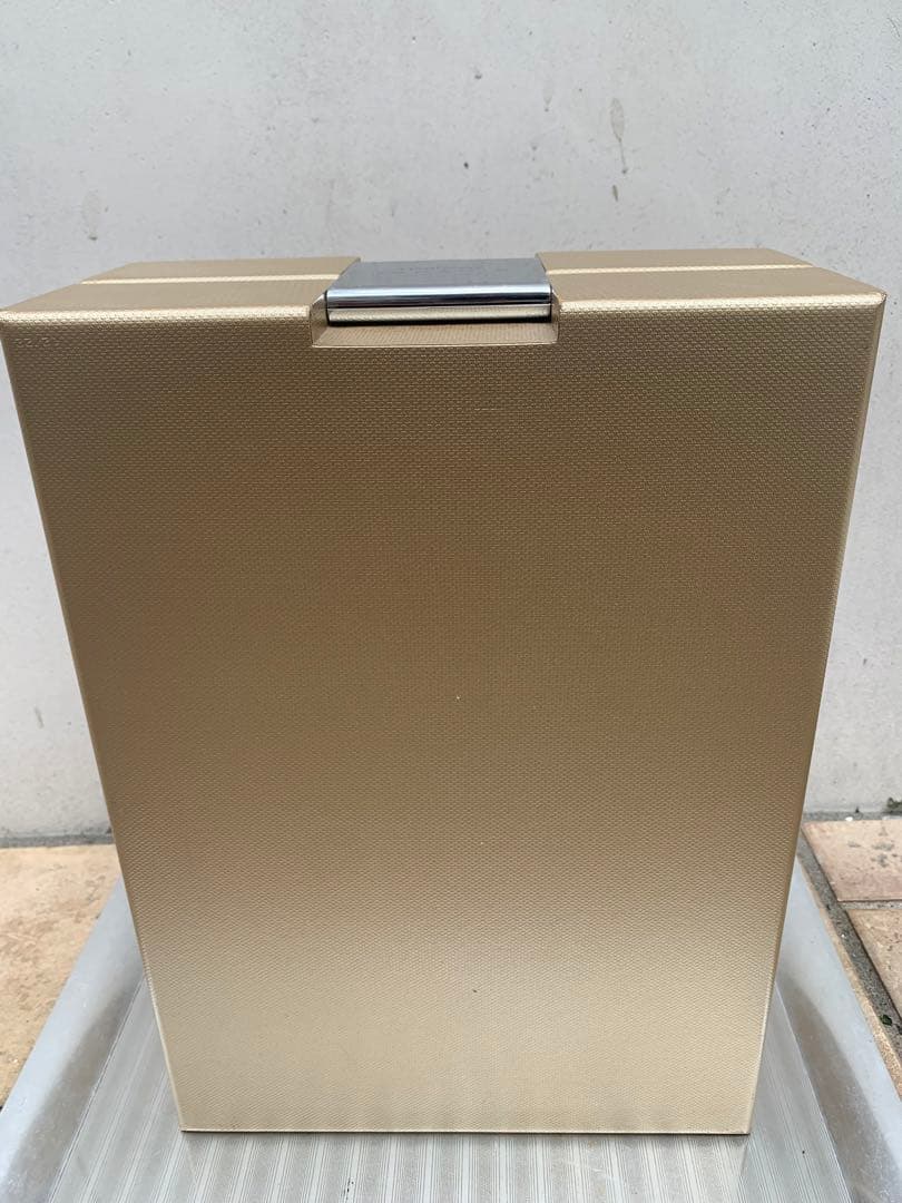 ヘネシー パラディ 700ml – コニャック – 箱付き