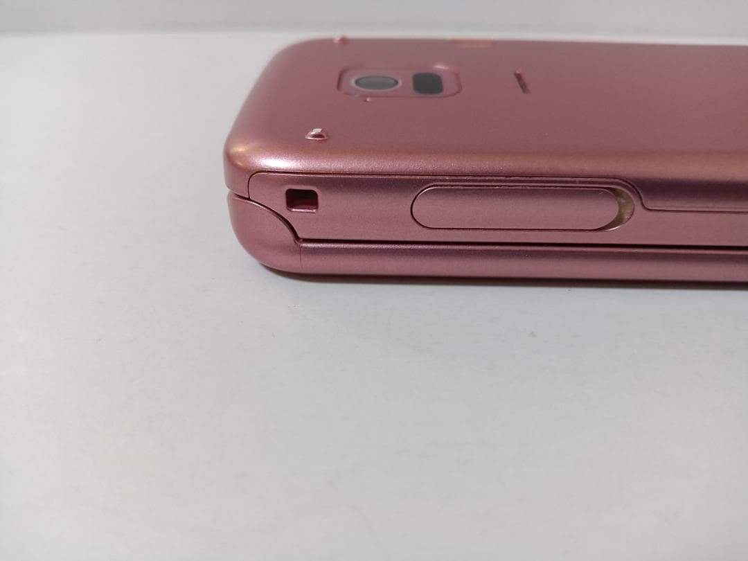 ☆ docomo らくらくホン F-02J ピンク