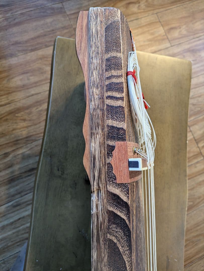 琴　和楽器　弦楽器 13弦　すだれ彫り　口絵　美木目