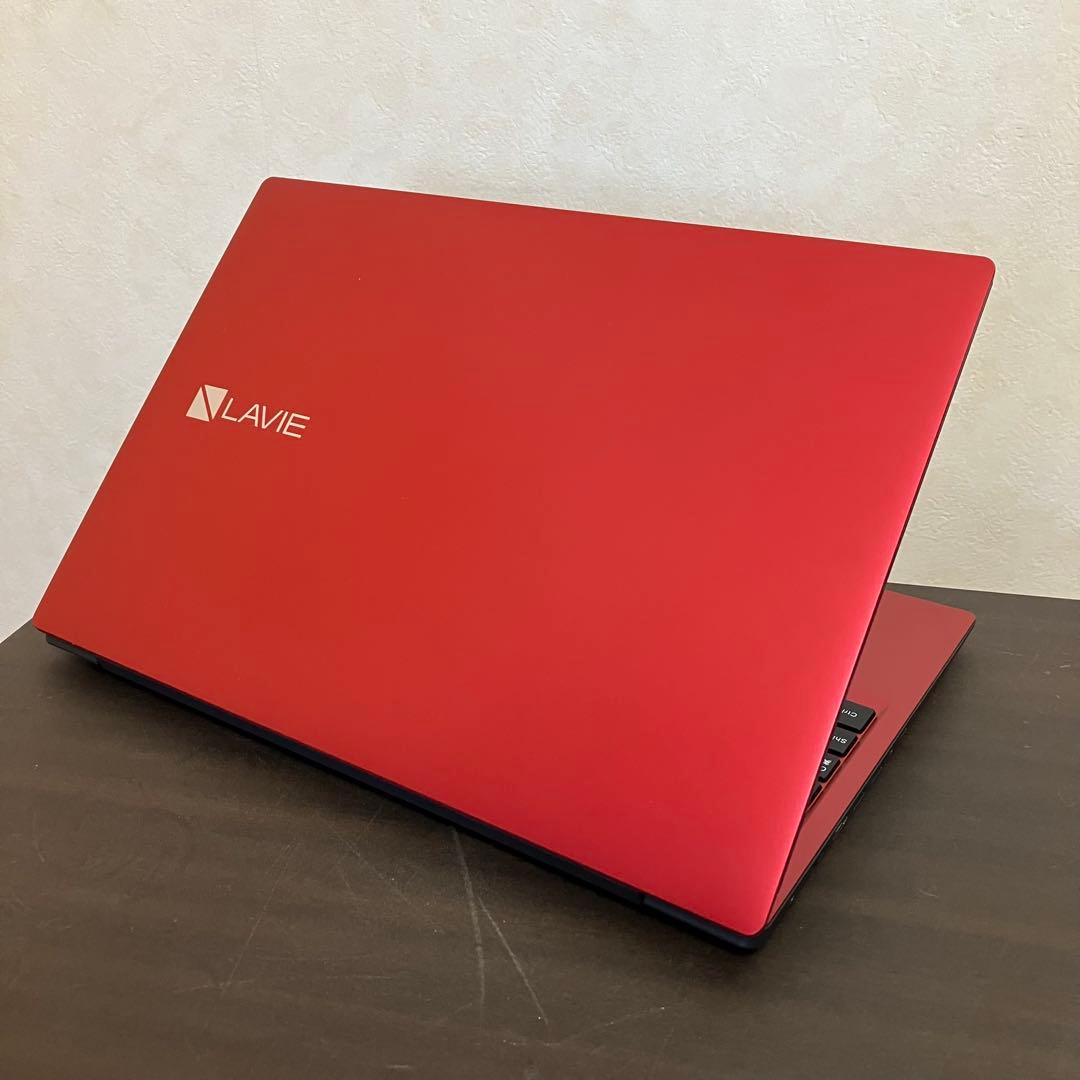 Lavie Win11 8世代i3/RAM8GB/SSD256GB