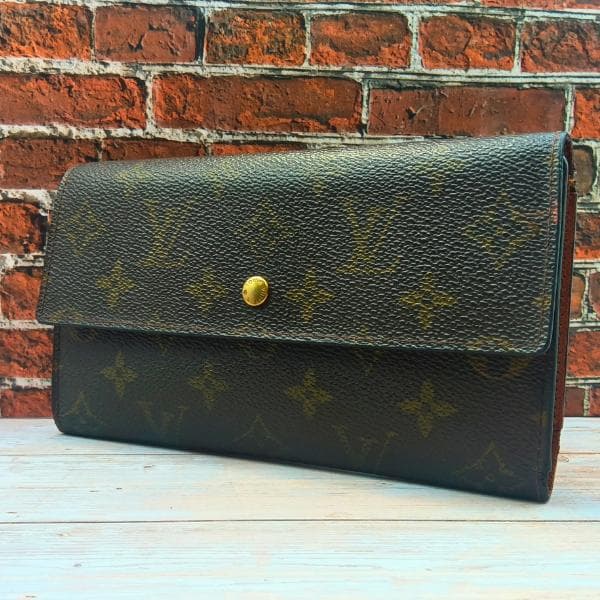 ルイヴィトン モノグラム ポルトトレゾール インターナショナル 長財布 0049