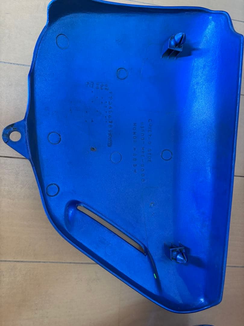 nc36 タンク サイドカバー CB400FOUR