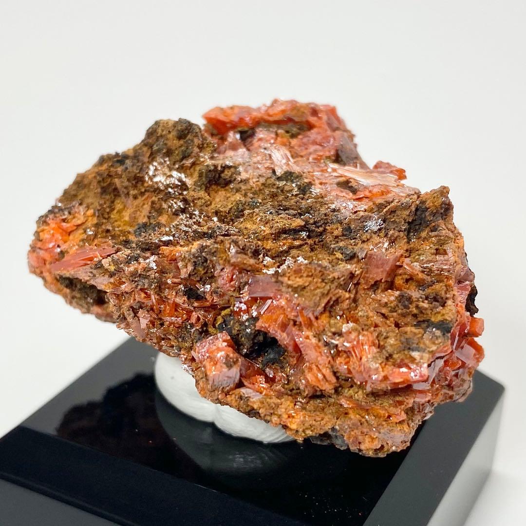 クロコアイト　紅鉛鉱　鉱物標本　原石　天然石　ストーン　タスマニア