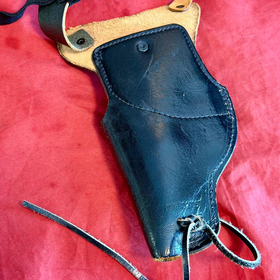 整備済 私服警察官用 革製 ショルダーホルスター スナブノーズ リボルバー 用