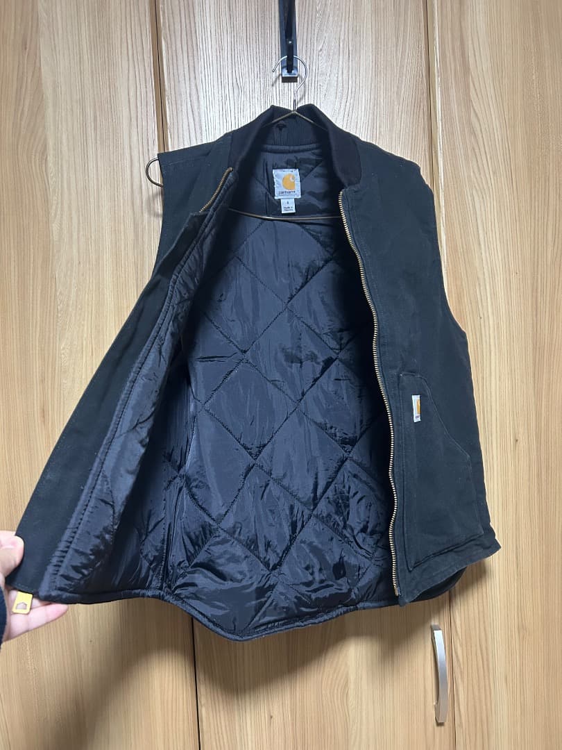 ✨Carhartt ブラック ジップアップベスト Sサイズ✨