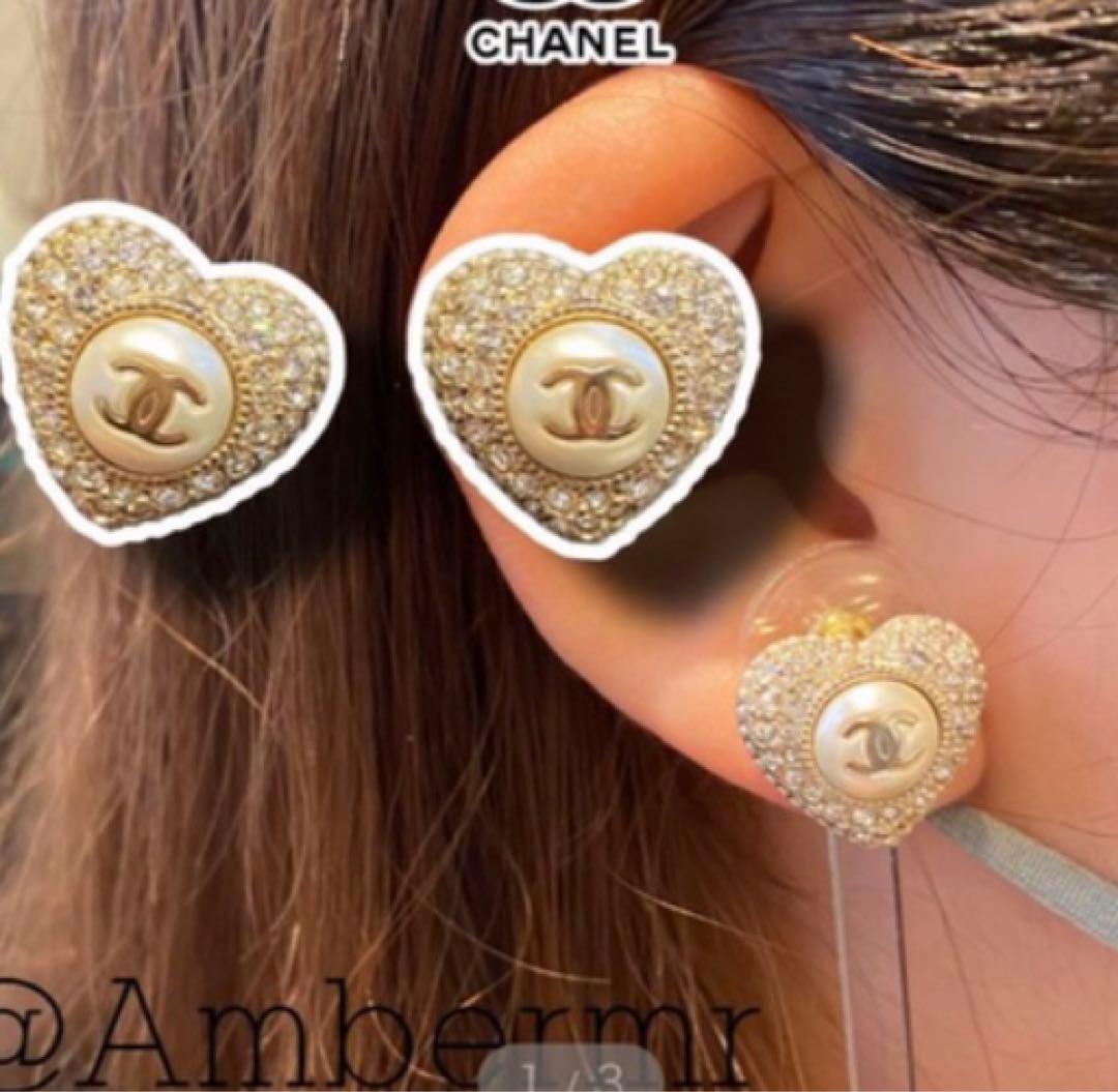 hoCHANELハート型ピアス