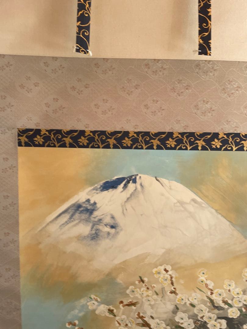 掛軸　梅花富士　南風筆