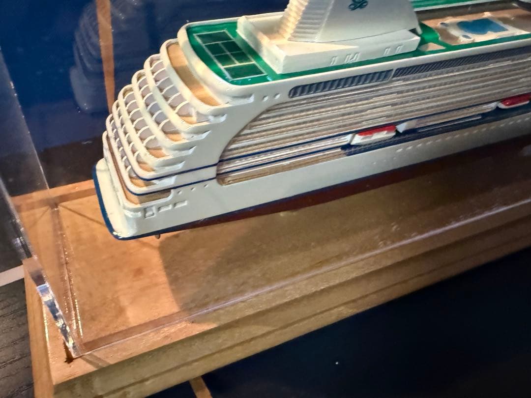 MRE Miniatures Seven Seas Voyagerクルーズ船模型