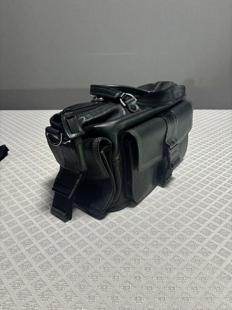 DIESEL ブラックレザー ショルダーバッグ2ｗａｙ