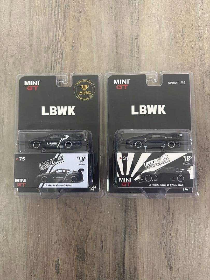 MINI GT LBWK 日産GT-R ブラック マットブラック1/64