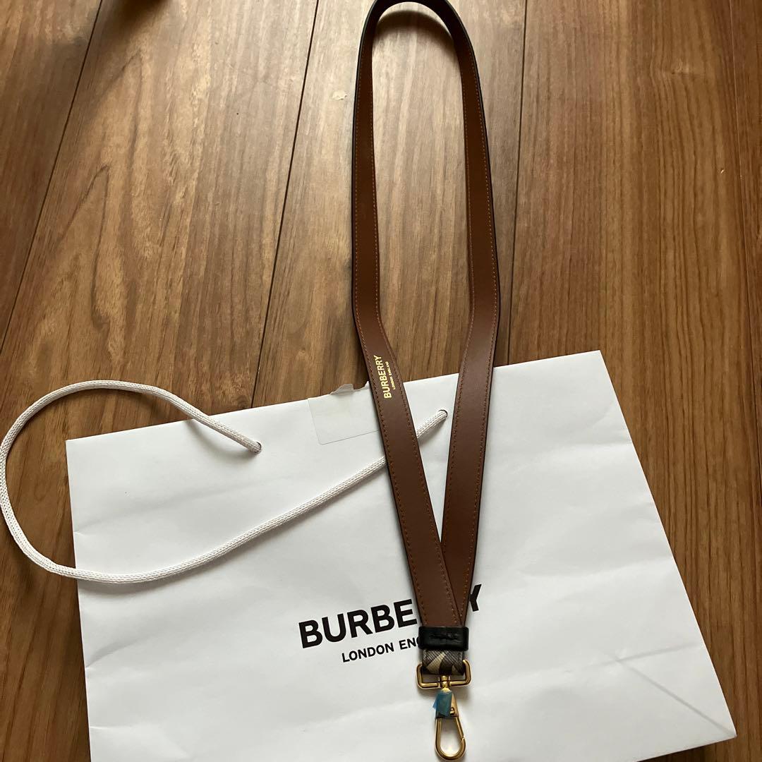 バーバリー　ストラップ　値下げ