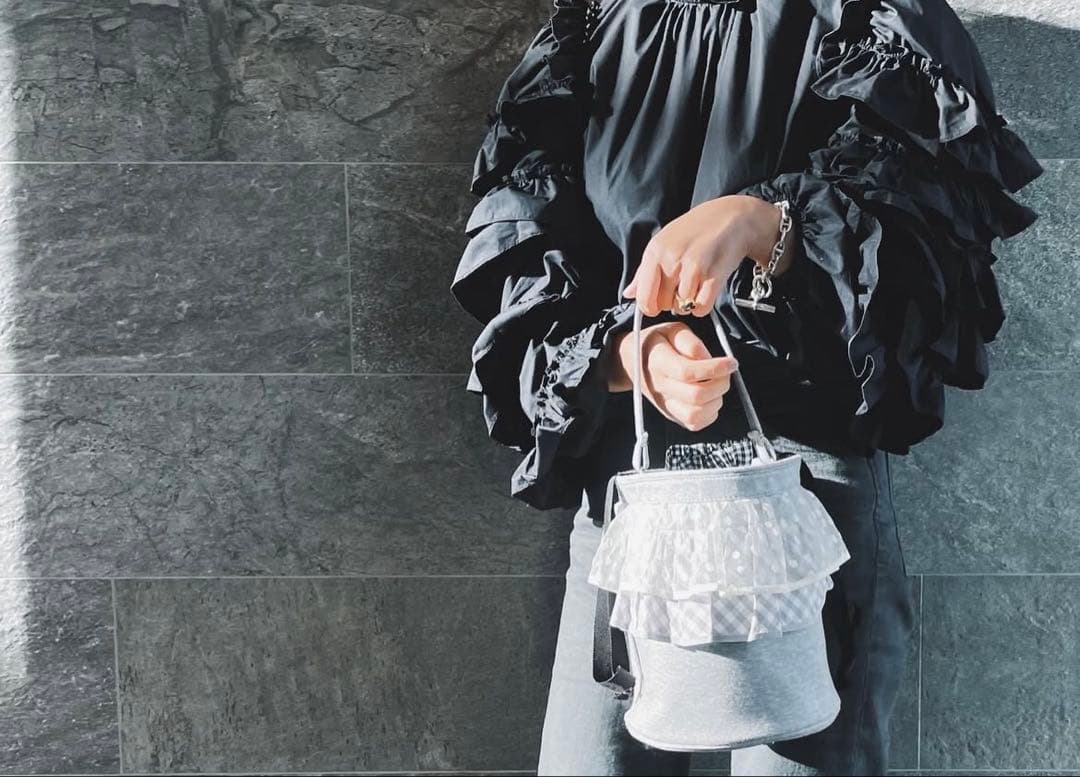 セツコサジテール ピクニック グレー レースフリル