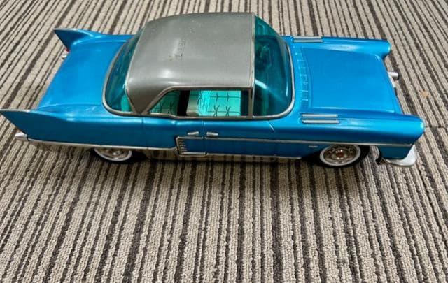 希少　マルサン製　キャデラックエルドラド　ブルー　非売品